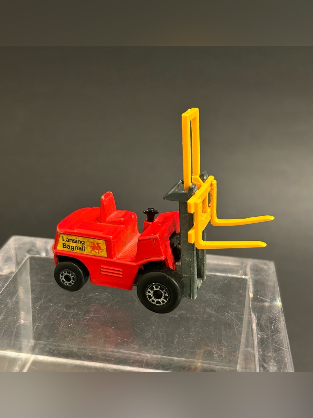 1972 Matchbox Superfast No. 15 Fork Lift Truck Die-Cast - Picture 4 of 8